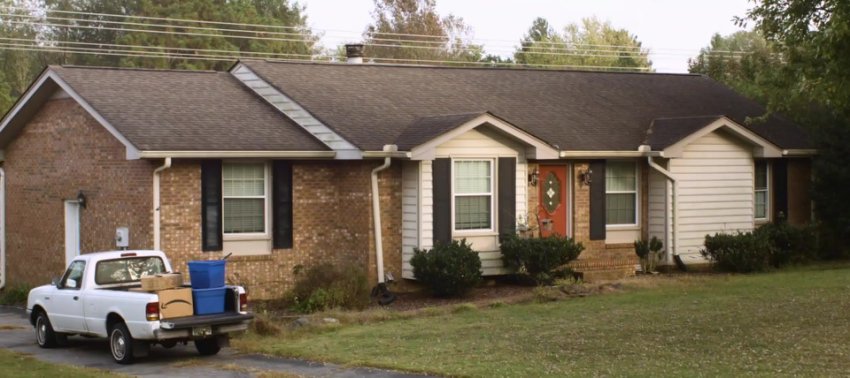 Clowntergeist (2017) 720p Bluray X264 Esubs [Dual Audio] [Hi