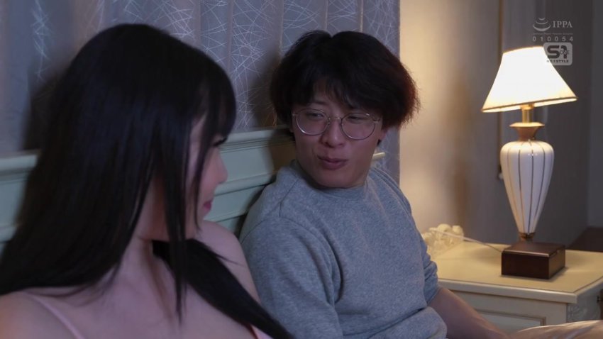 Tukang Pijat Kesukaan Istriku