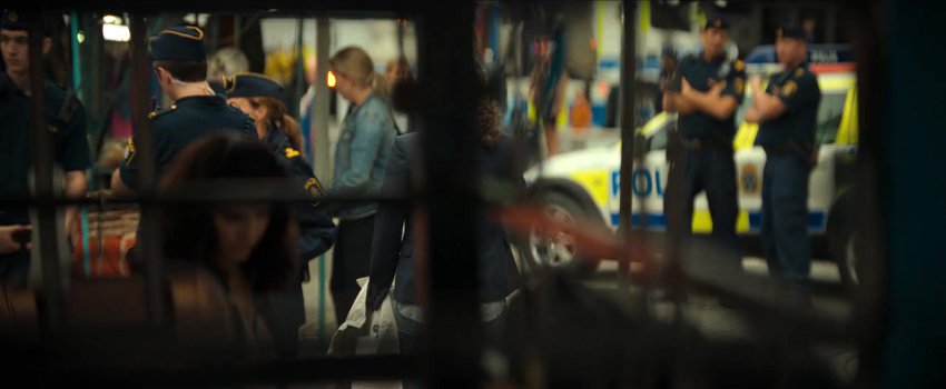 The_Helicopter_Heist_S01_E02_WebRip_720p_Hindi_Swedish_AAC_5.mkv