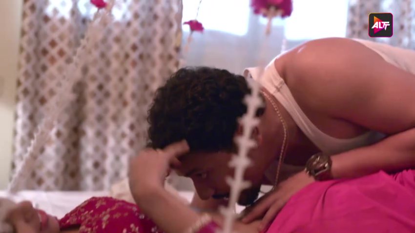 Raseeli-Bhabhi-S01E02-Altbalaji-2025.mp4