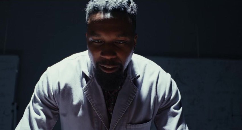 Tg [@MMson_Moviess] Glass_Onion_A_Knives_Out_Mystery_2022_720p_HEVC(1).Mkv