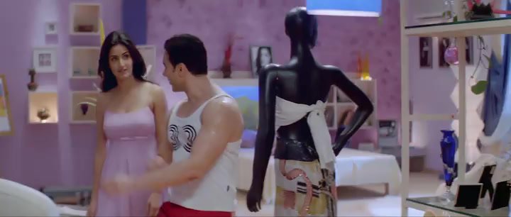 Maine_Pyaar_Kyun_Kiya_(2005)_Hindi_480p_HDRip_x264_AAC_E.mkv