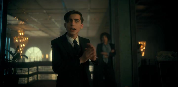 The Umbrella Academy S03 E08 Webrip 70p Hindi English 480p Msubs(1)