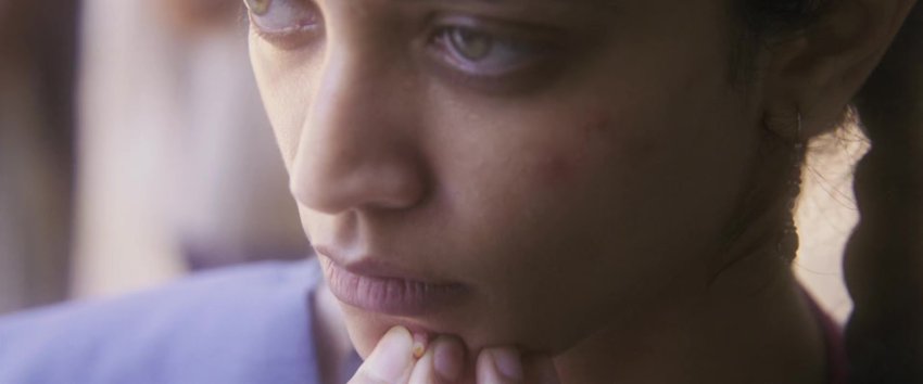 Bad Girl 2025 720p Hevc Hdrip X265 Esubs Dual Audio Hindi Org Tamil