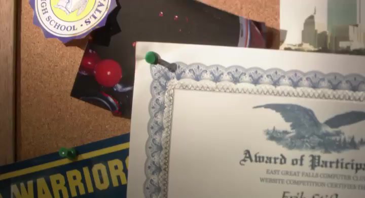 Pie_8_American_Pie_Presents_The_Naked_Mile_2006_480p_Hindi_English.mkv