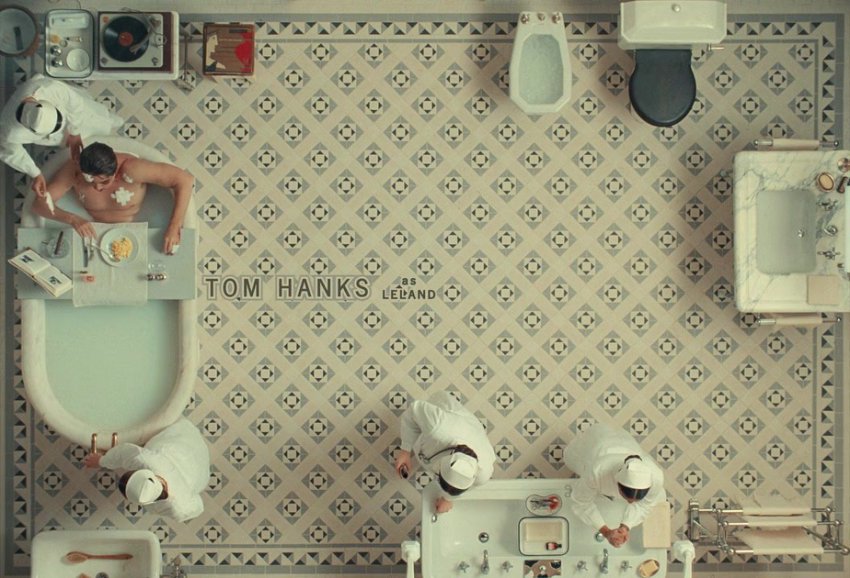 The Phoenician Scheme 2025 Hindi English