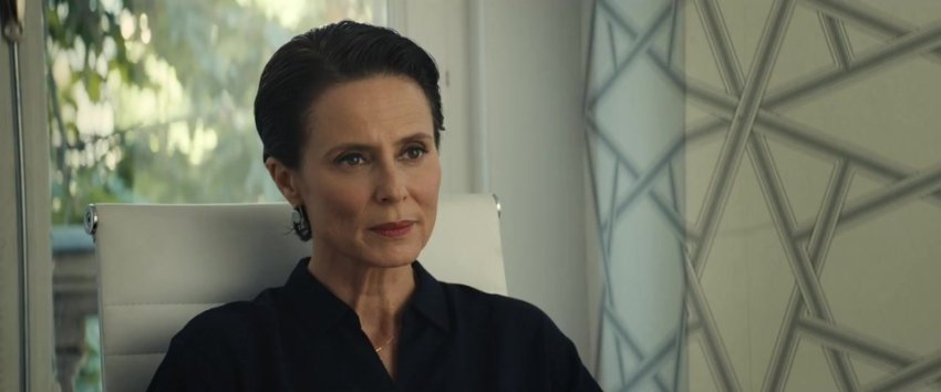 Under Her Control 2022 Spanish (1)