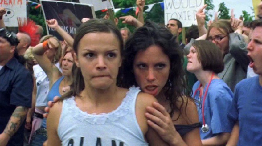 Worldsrc Net Poultrygeist Night Of The Chicken Dead(2)